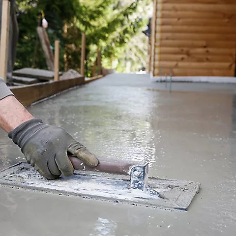 Ragréer un sol extérieur